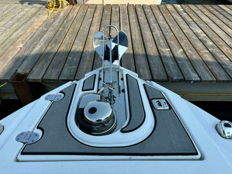 27ft Monterey Yacht For Sale
