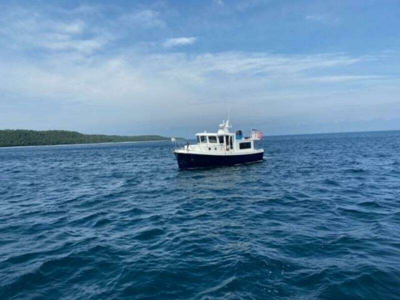 RESOLUTE 37ft American Tug Yacht For Sale