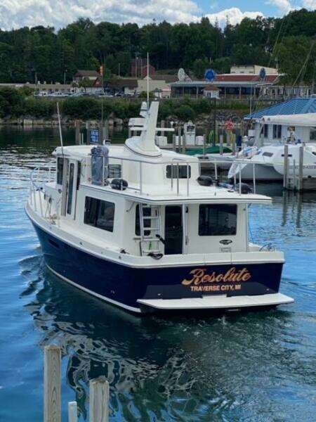 RESOLUTE 37ft American Tug Yacht For Sale