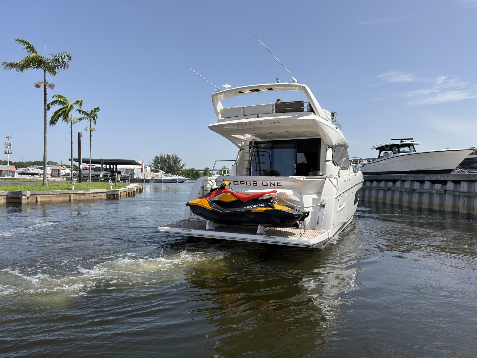 2018 Prestige 460