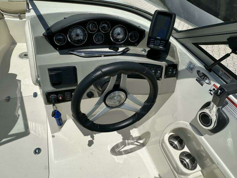 23ft Stingray Yacht For Sale