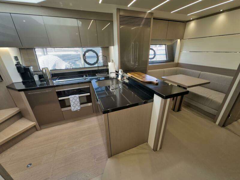 74ft Sunseeker Yacht For Sale