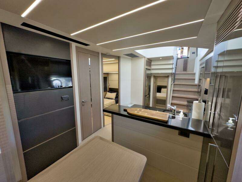 74ft Sunseeker Yacht For Sale