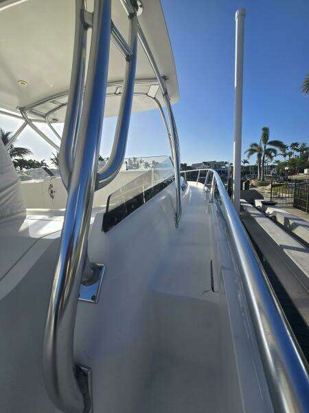 35ft Intrepid Yacht For Sale