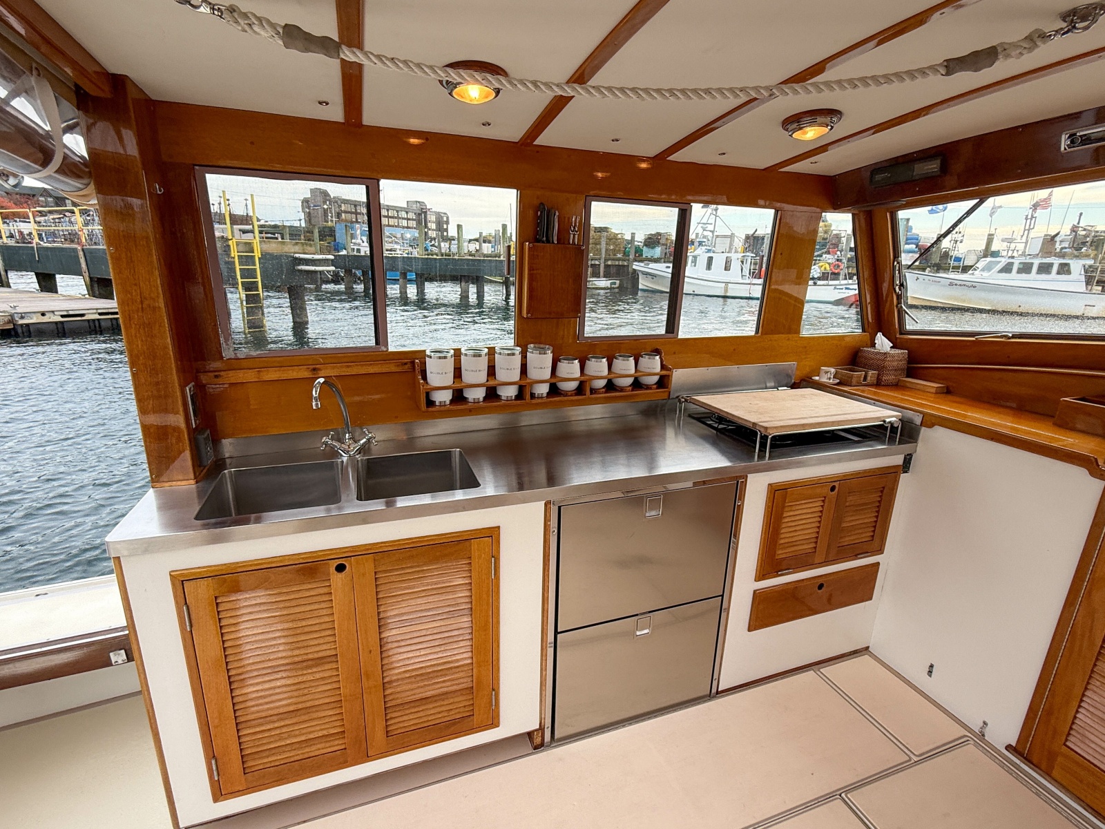 38' 2003 John Williams Stanley 38