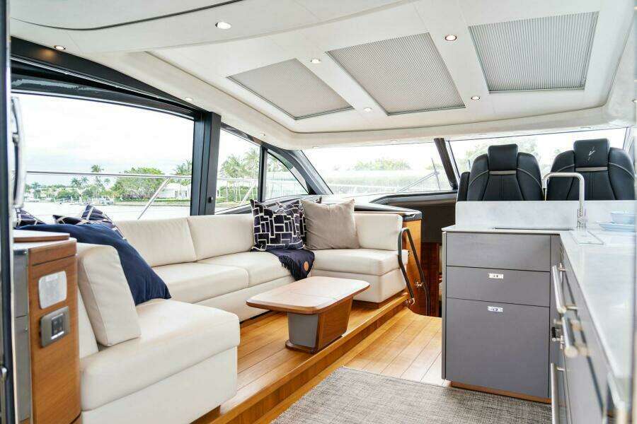 2020 Princess V55 Endless Summer Salon Overview