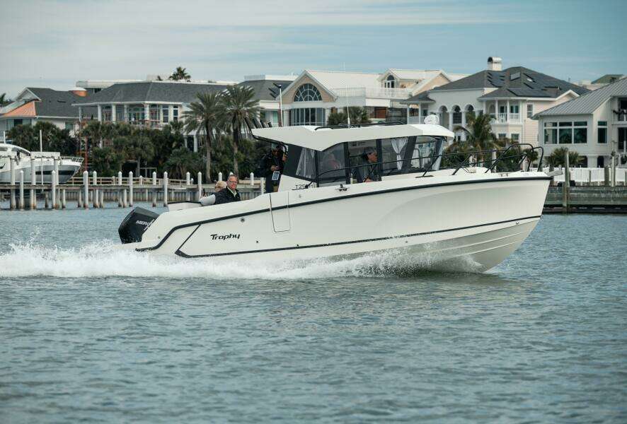 25ft Bayliner Yacht For Sale