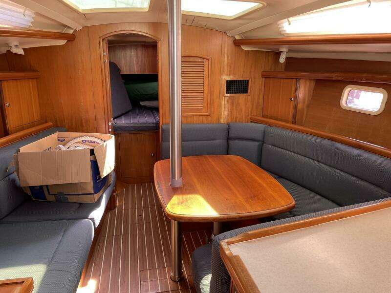 Paper Doll XIV 36ft Hunter Yacht For Sale