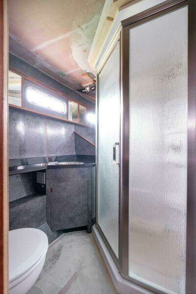 86ft Catamaran Yacht For Sale