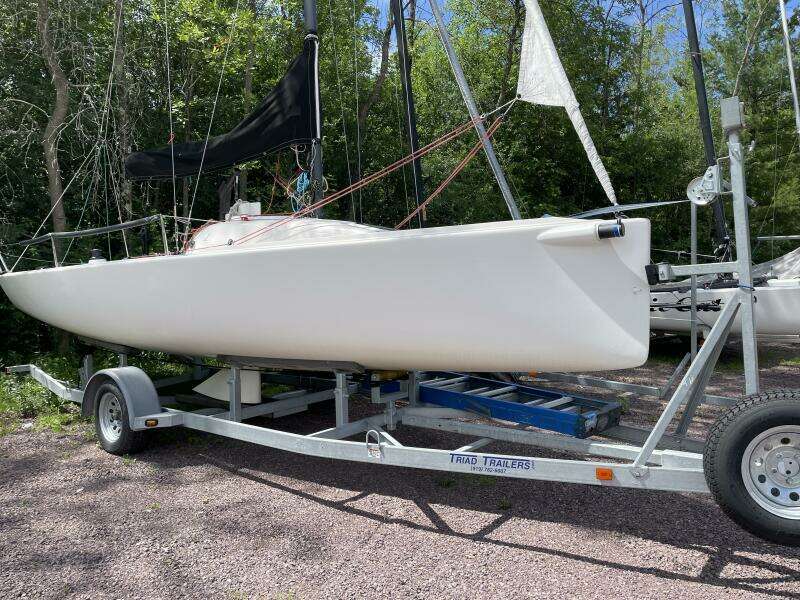 1021 23ft J Boats Yacht For Sale