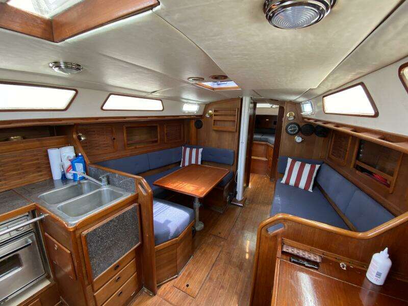 Windsprint 36ft Sabre Yacht For Sale