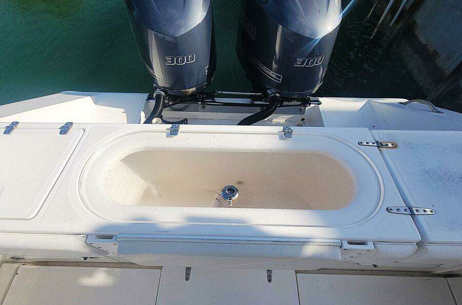 Just Plugging Along 34ft Venture Yacht For Sale