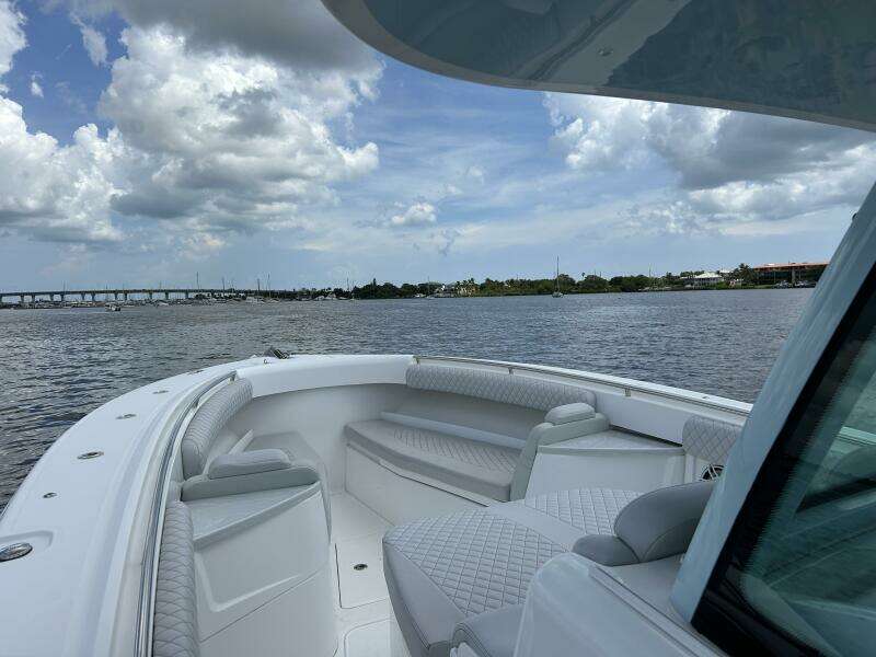 39ft HCB Yacht For Sale