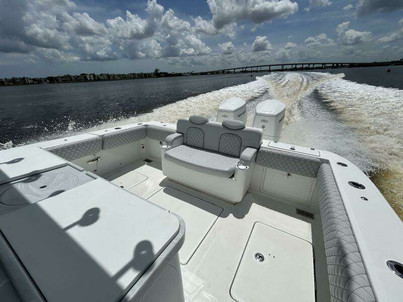 39ft HCB Yacht For Sale