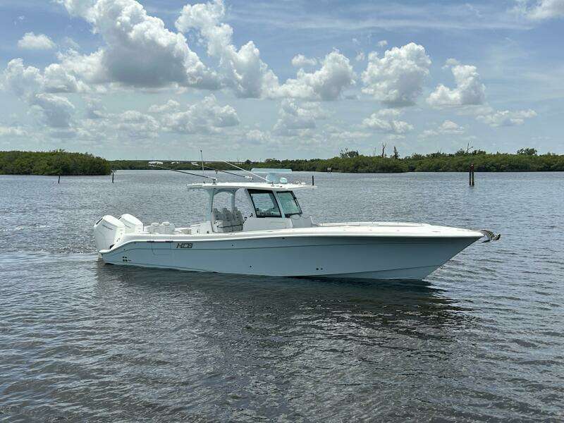 39ft HCB Yacht For Sale