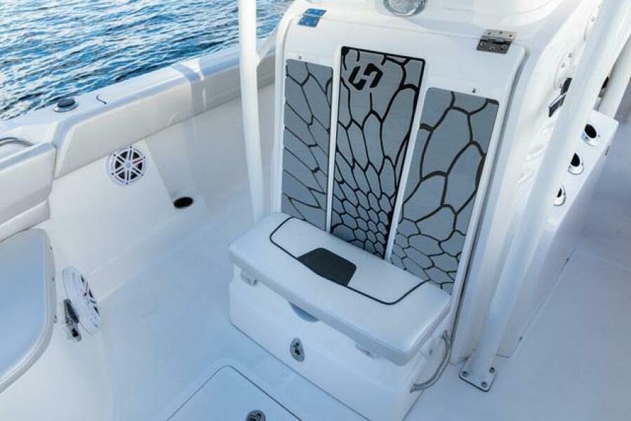 2023 Wellcraft 222F