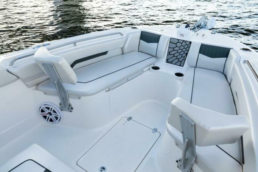 2023 Wellcraft 222F