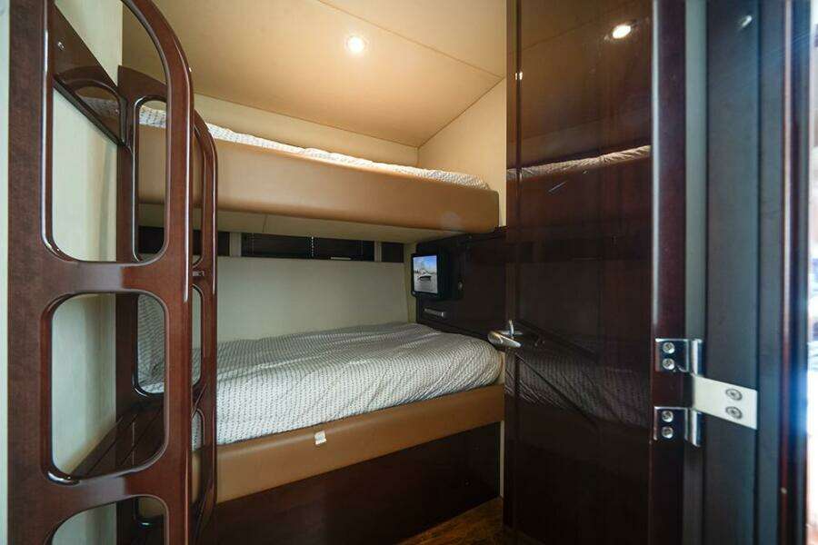 Guest bunk stateroom