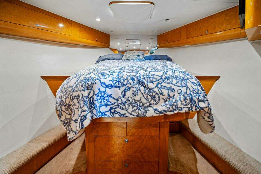 1999 Buddy Davis 52 Express 'Miss Josie'