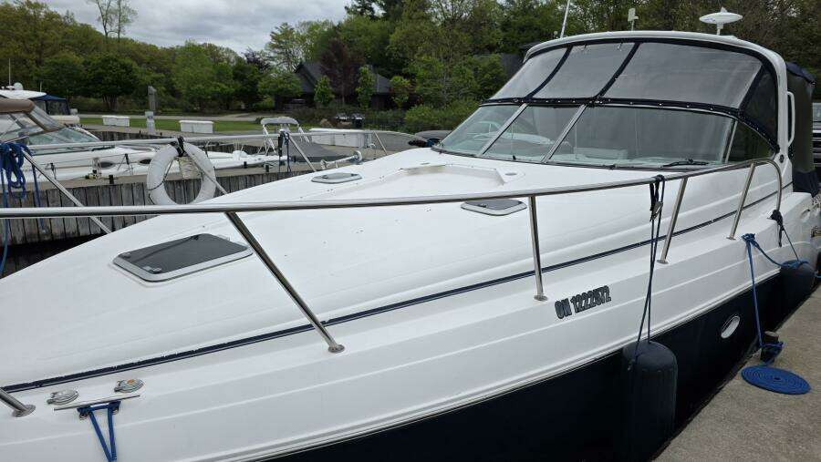 35ft Rinker Yacht For Sale