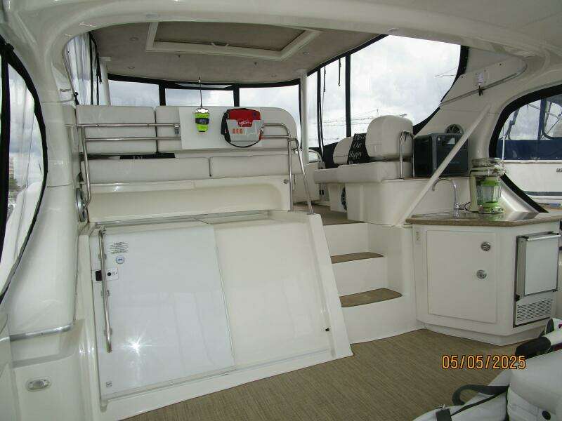 43' Silverton sundeck forward