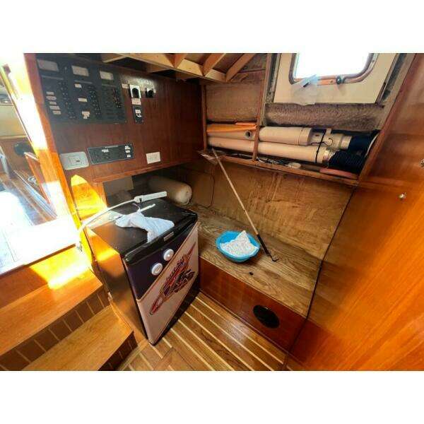Capers 38ft Custom Yacht For Sale