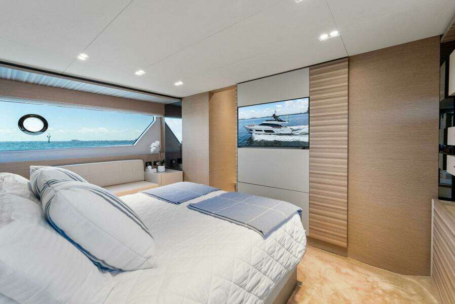 GIULIA 67ft Ferretti Yachts Yacht For Sale