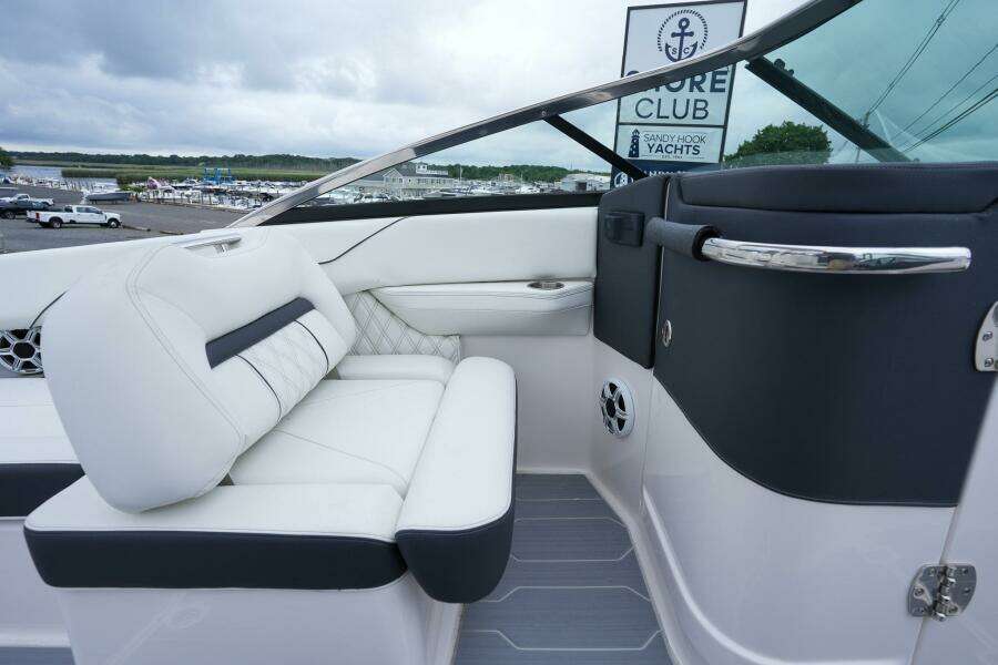 26ft Regal Yacht For Sale