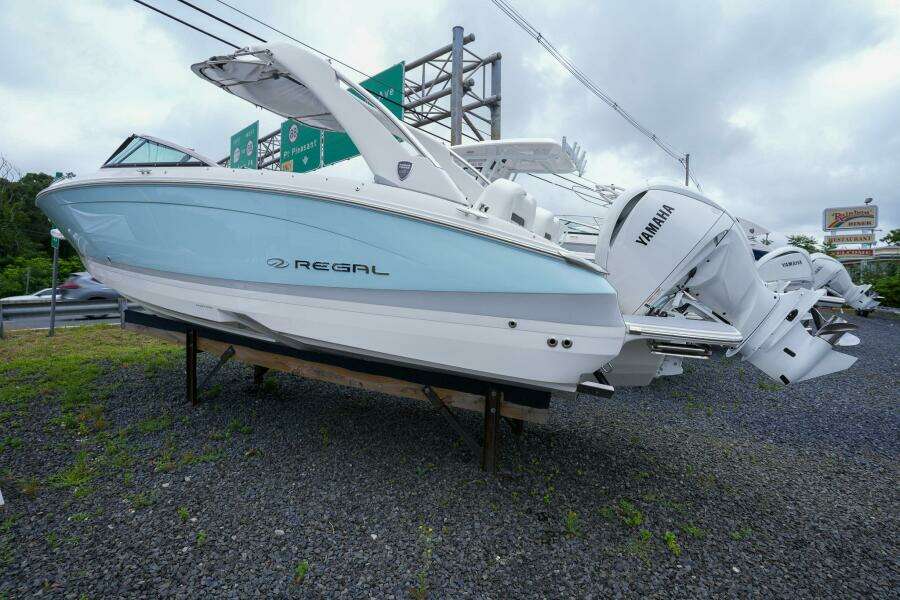 26ft Regal Yacht For Sale
