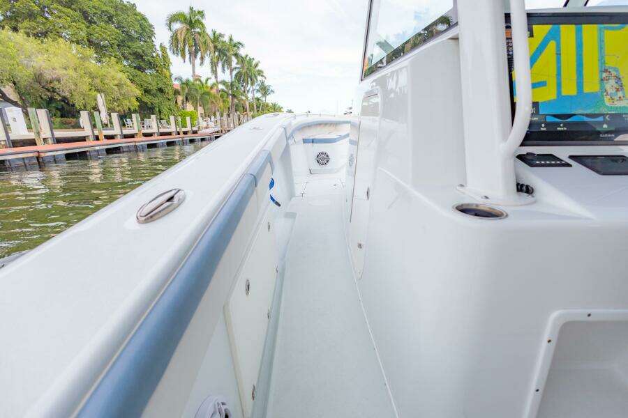 RULE 1 42ft Yellowfin Yacht For Sale