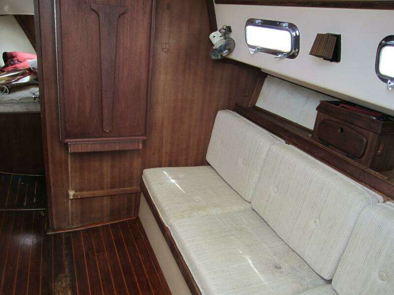 Isabella 27ft Island Packet Yacht For Sale