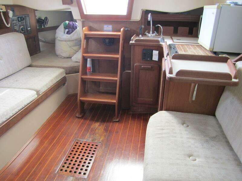 Isabella 27ft Island Packet Yacht For Sale