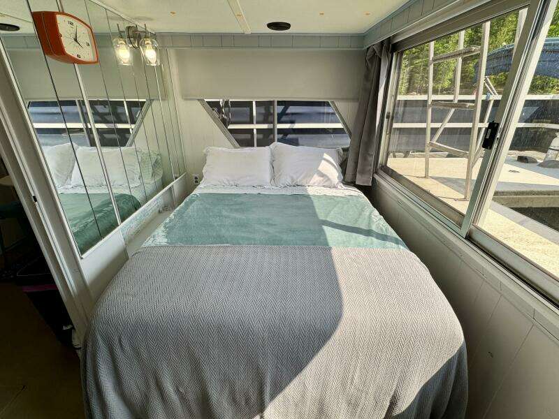 50ft Gibson Yacht For Sale