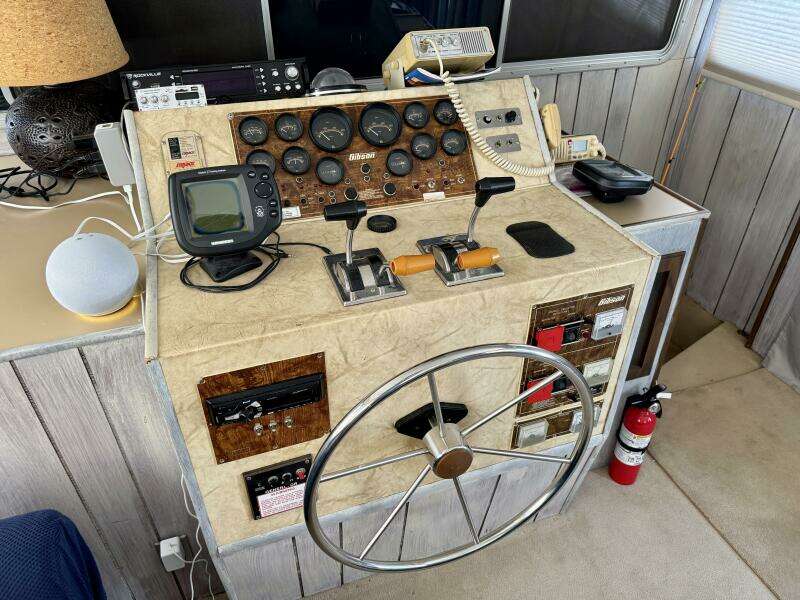 50ft Gibson Yacht For Sale