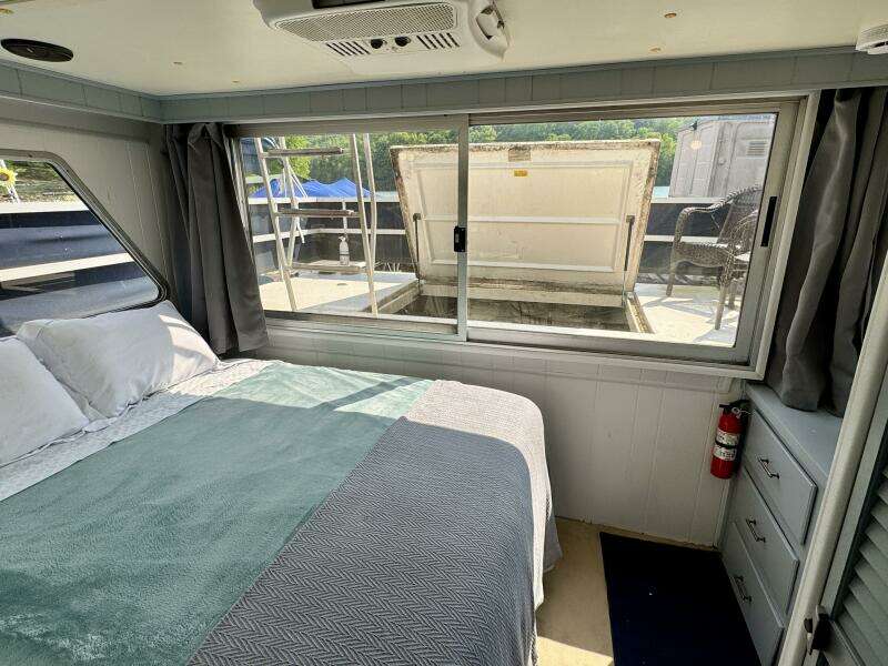 50ft Gibson Yacht For Sale
