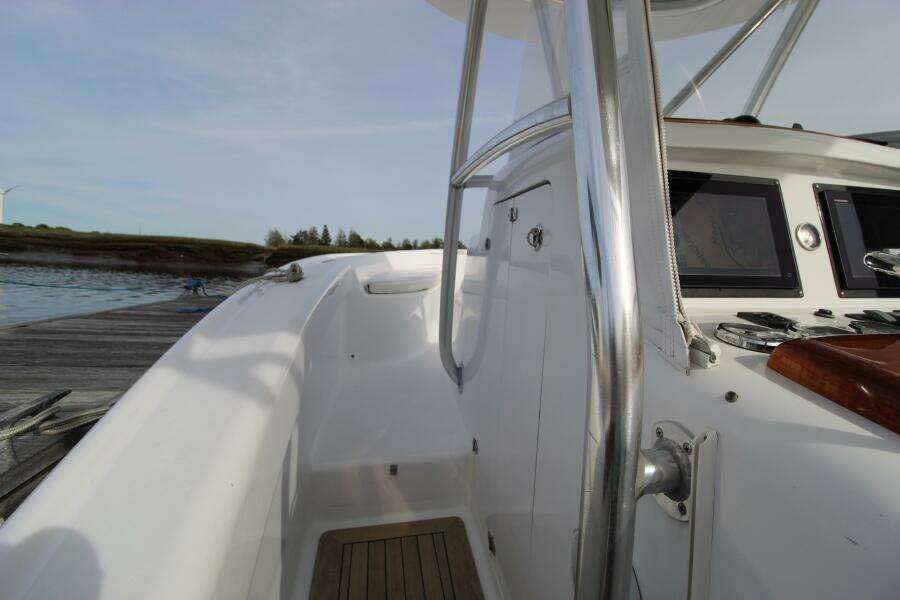On The Fly  27ft Winter Custom Yachts Yacht For Sale