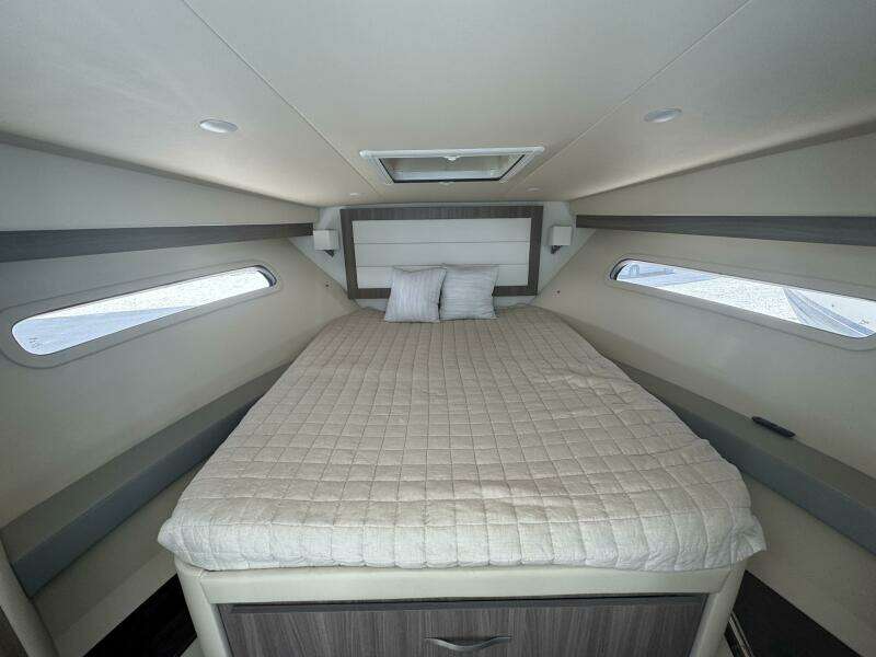 38ft Regal Yacht For Sale