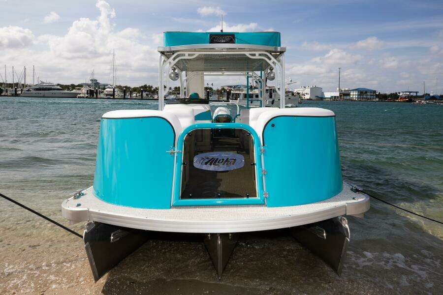 26ft Aloha Pontoon Yacht For Sale