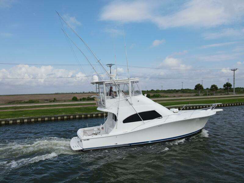 2005 Luhrs 41 Convertible 