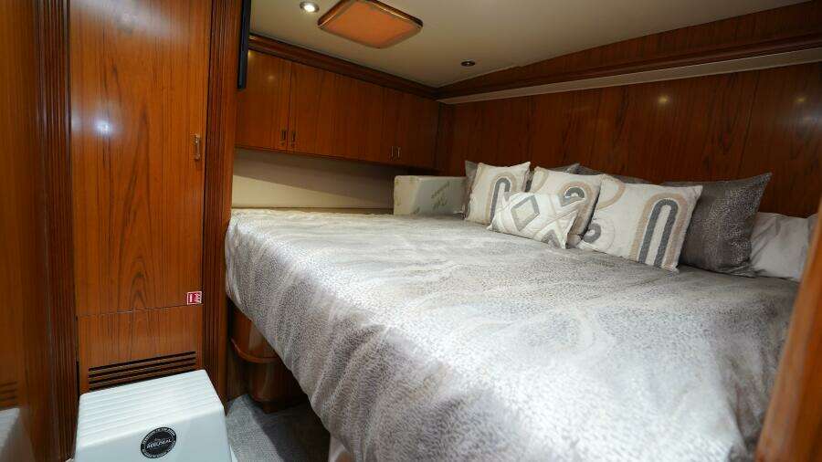 82ft Sea Force IX Yacht For Sale