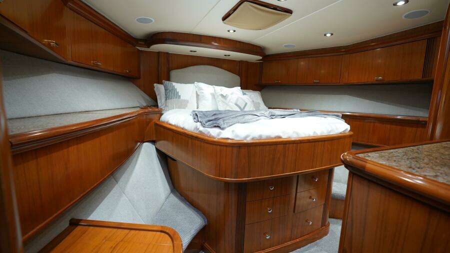 82ft Sea Force IX Yacht For Sale