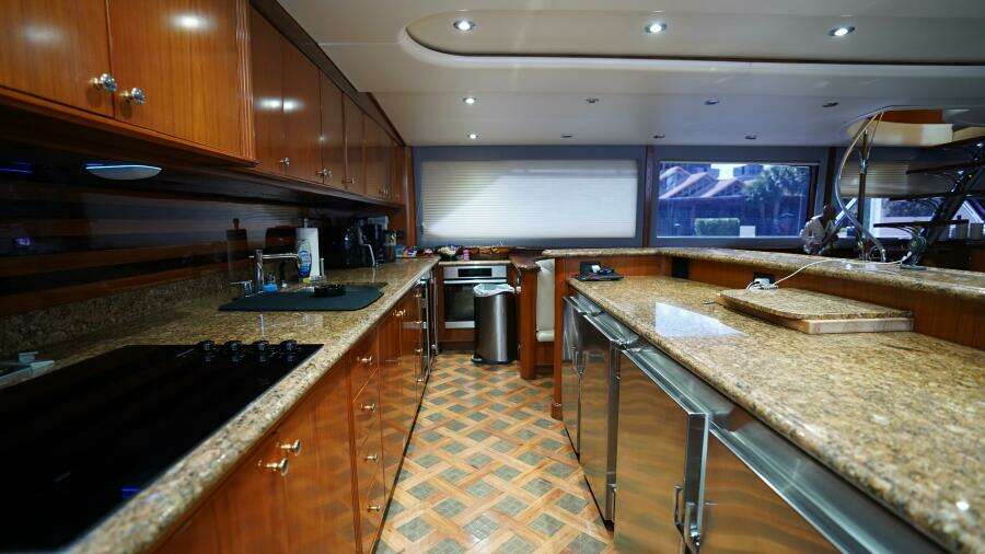 82ft Sea Force IX Yacht For Sale