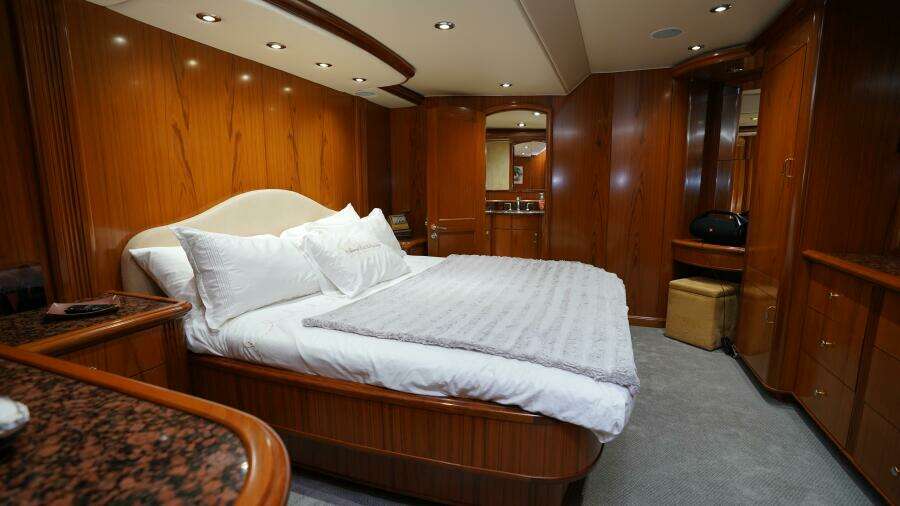 82ft Sea Force IX Yacht For Sale