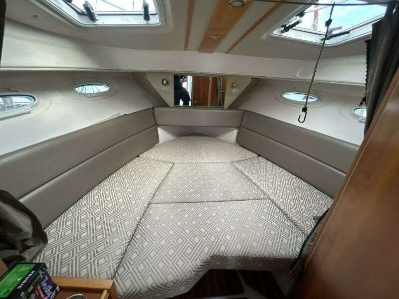 Mystique 28ft Cutwater Yacht For Sale