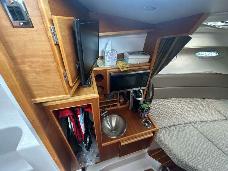 Mystique 28ft Cutwater Yacht For Sale