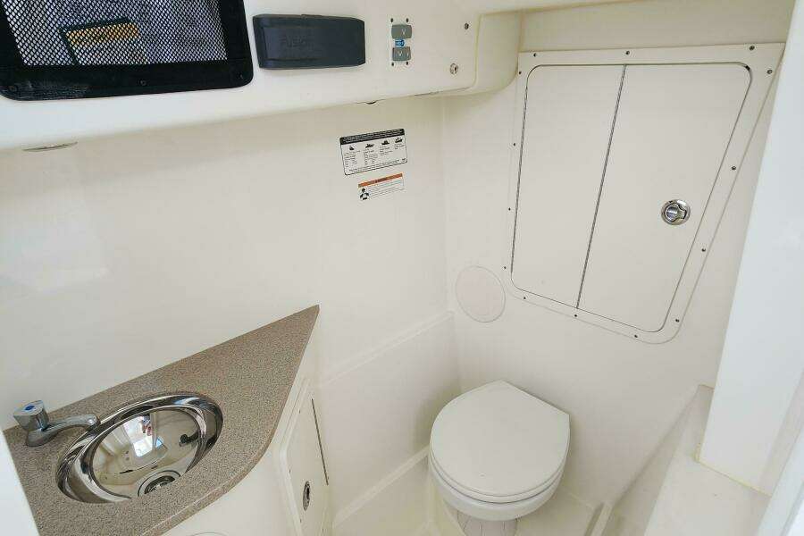 29ft World Cat Yacht For Sale