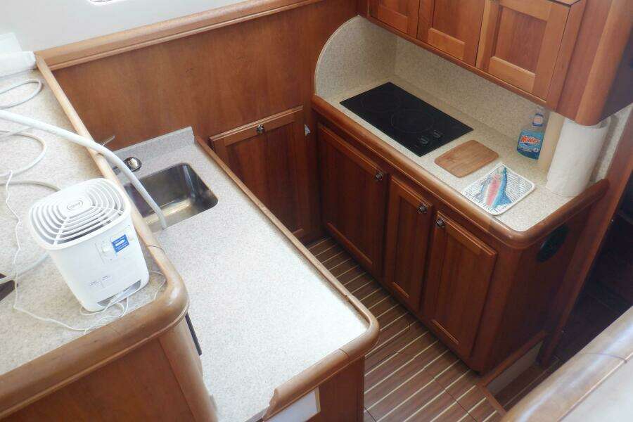Betty Sue 34ft Mainship Yacht For Sale