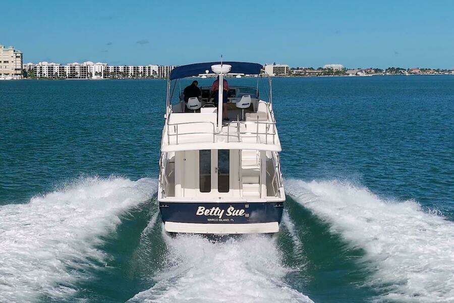 Betty Sue 34ft Mainship Yacht For Sale