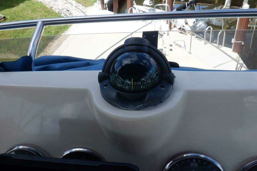 Betty Sue 34ft Mainship Yacht For Sale