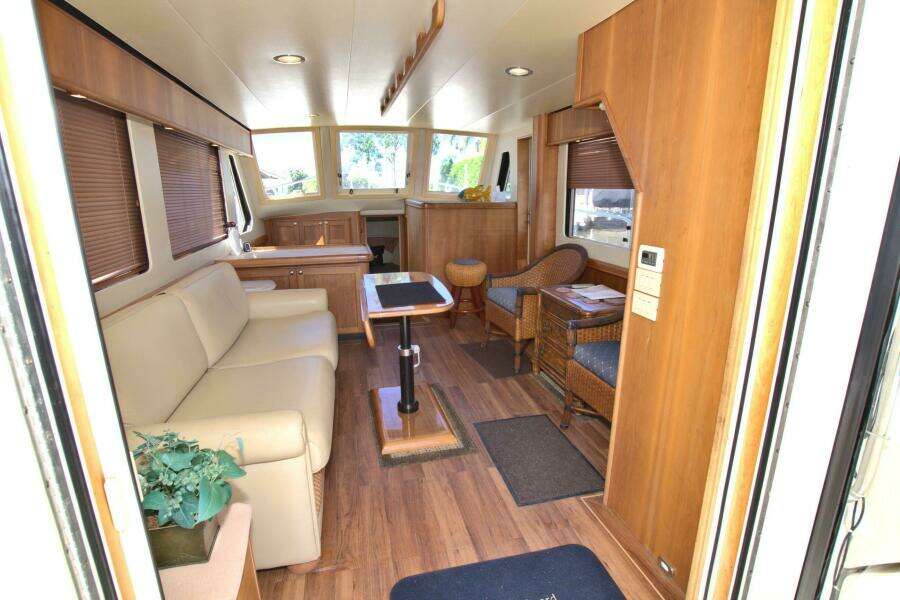 Betty Sue 34ft Mainship Yacht For Sale